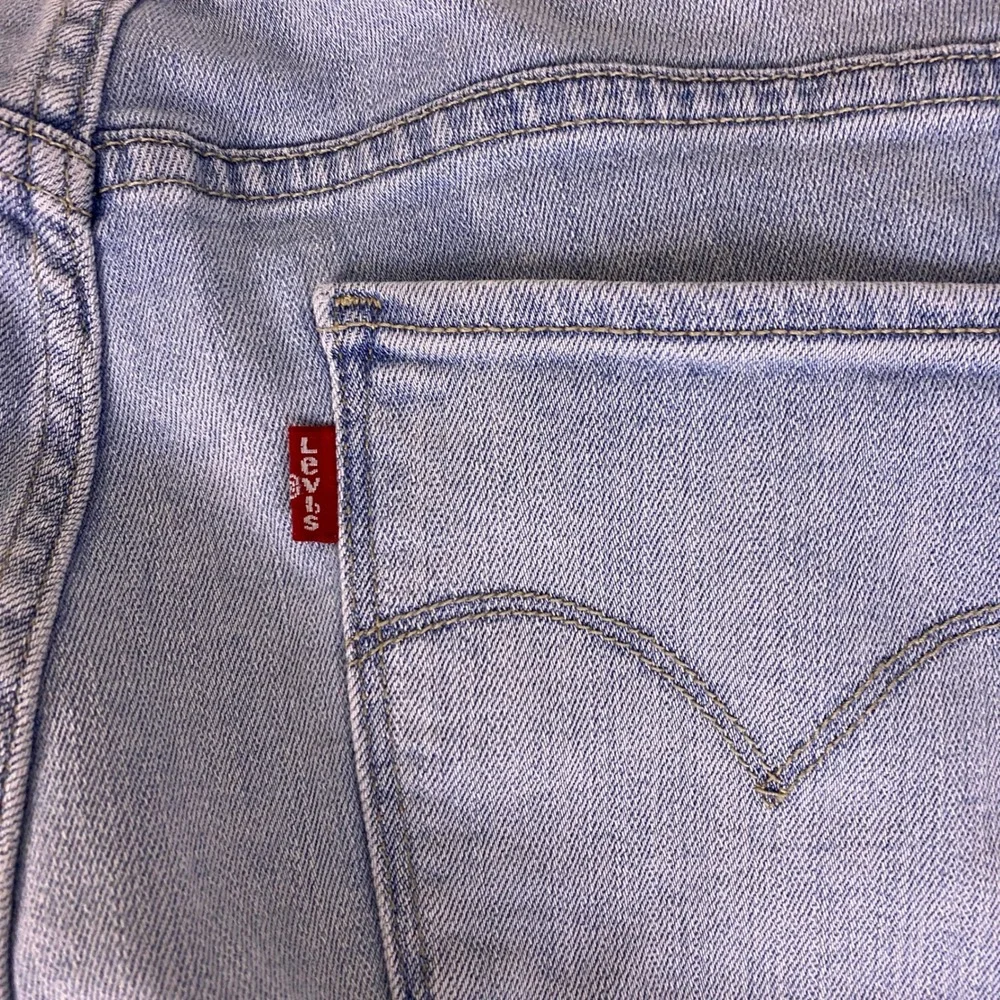 Levis 311 Shaping Skinny Jeans Men's Size 38x32 Light Wash Blue Stretch Denim